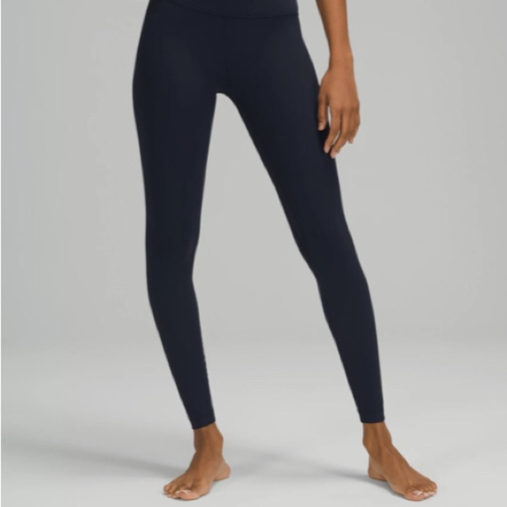 Black lululemon leggings 28’